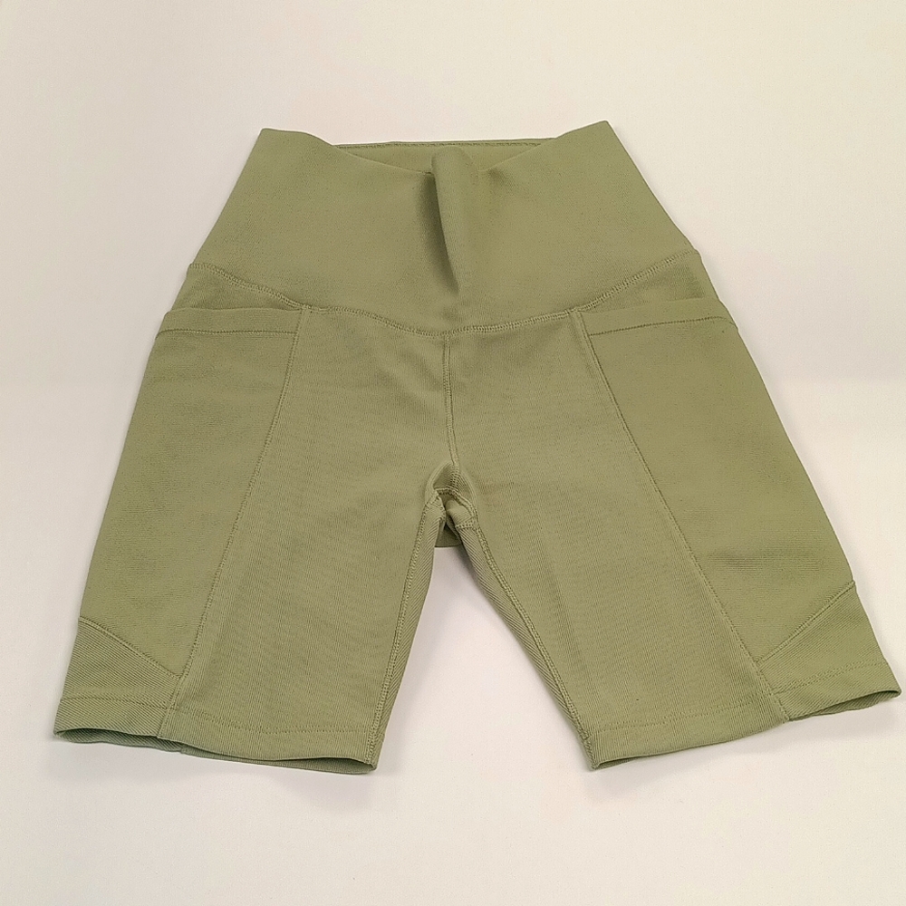 SALE - Calia by Carrie Underwood Ribbed Biker Shorts with Pockets Green Size S - Picture 2 of 6